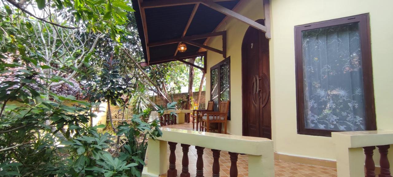 Bara Beach Bungalows Bira Eksteriør bilde
