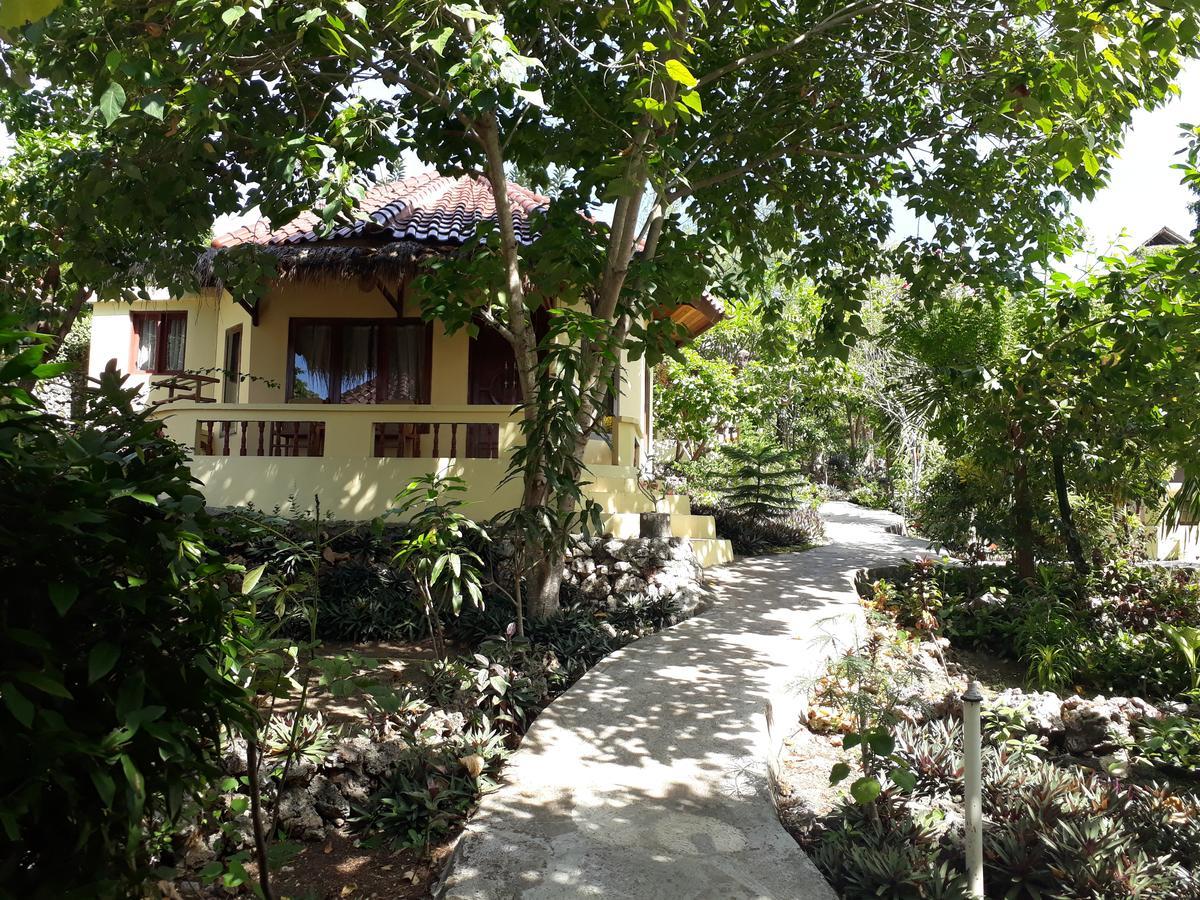 Bara Beach Bungalows Bira Eksteriør bilde